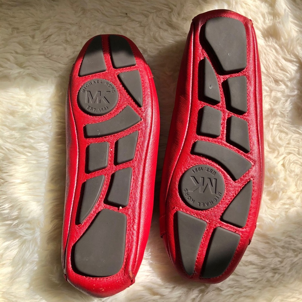 Michael Kors, Fulton Moccasin Flats - Picture 9 of 10